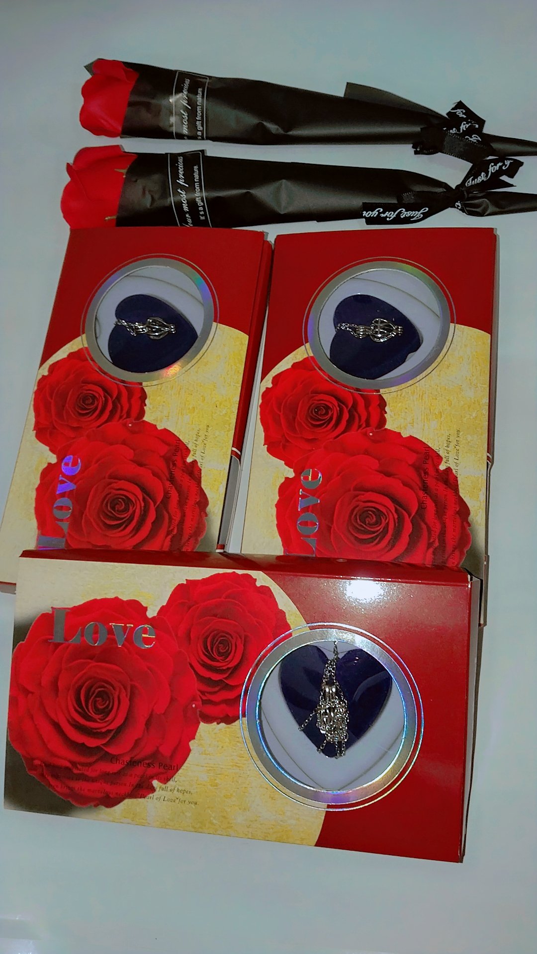 অন্যরকমের ভালোবাসার উপহার দিন – Love Pearl Gift Box